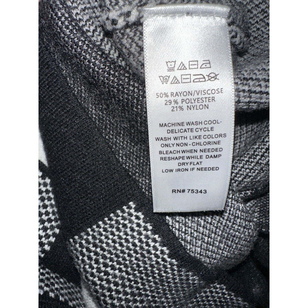 TAHARI Mock Neck Turtleneck Pullover Sweater White, Black Plaid Size S - Picture 4 of 4